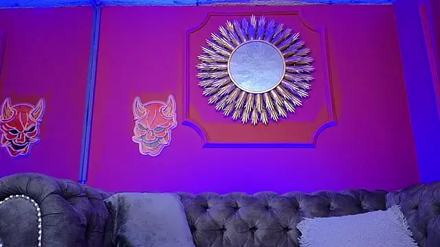 Julieta Russell online show from March 2026 11:43:01 AM