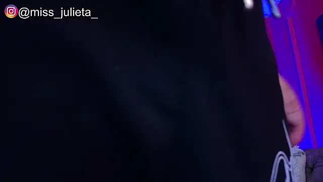 Julieta Russell online show from May 2026 11:29:01 AM
