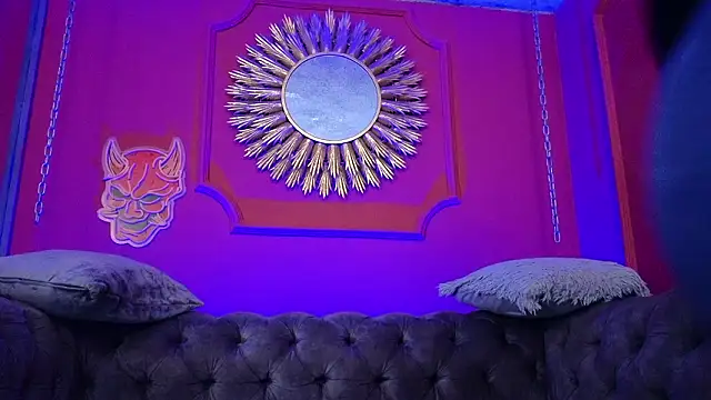 Julieta Russell online show from March 2026 12:06:02 PM