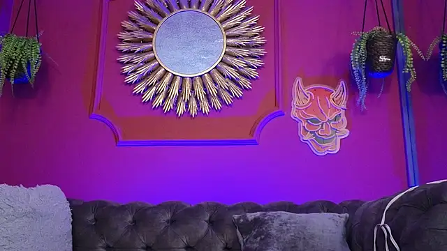 Julieta Russell online show from January 2026 11:57:01 AM