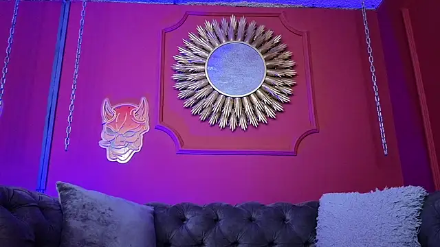 Julieta Russell online show from February 2026 12:05:02 PM