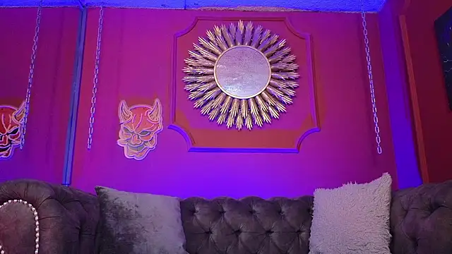 Julieta Russell online show from January 2026 12:20:01 PM