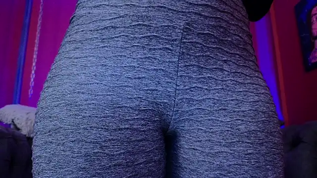 Julieta Russell online show from March 2026 12:17:02 PM