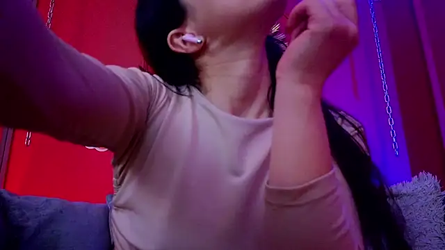 Julieta Russell online show from October 2025 11:45:02 AM