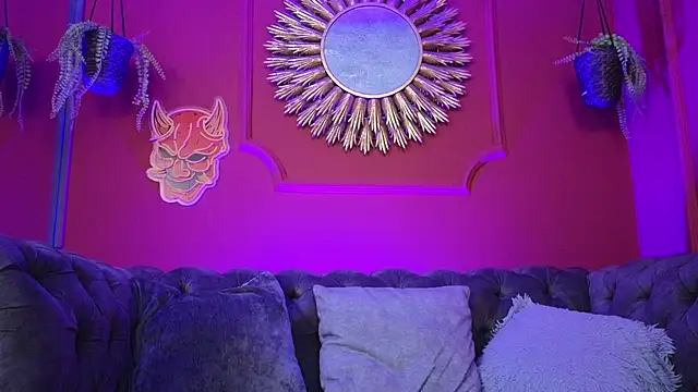 Julieta Russell online show from November 2025 11:54:02 AM