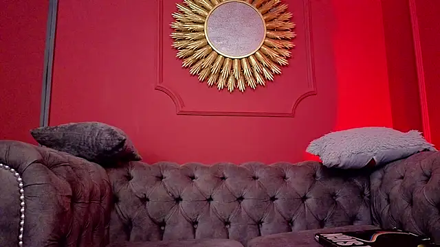 Julieta Russell online show from September 2025 12:12:02 PM