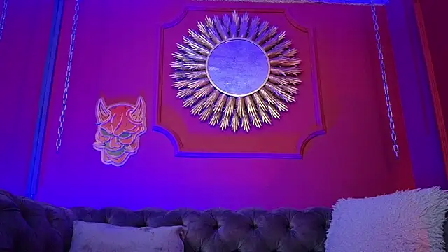 Julieta Russell online show from February 2026 12:26:01 PM