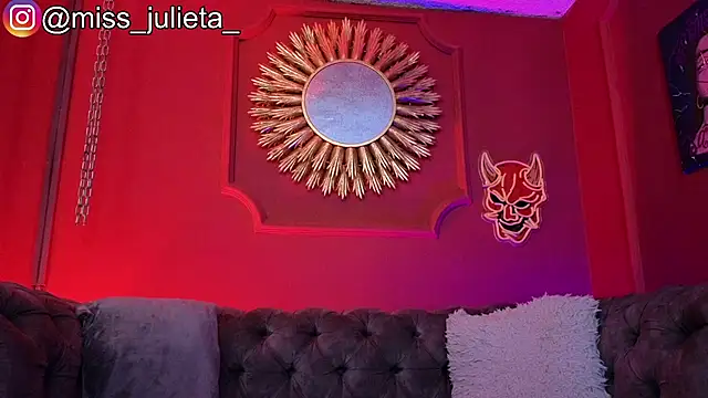 Snapshot of Julieta_Russell chatting on June 2026 12:37:01 PM Julieta Russell online show from June 2026 12:37:01 PM