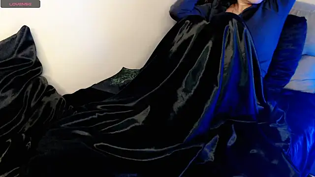 hotmask online show from December 2025 07:05:02 PM