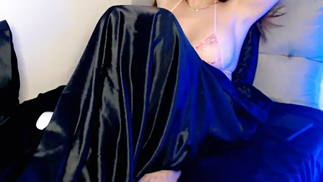 hotmask online show from December 2025 08:04:02 PM