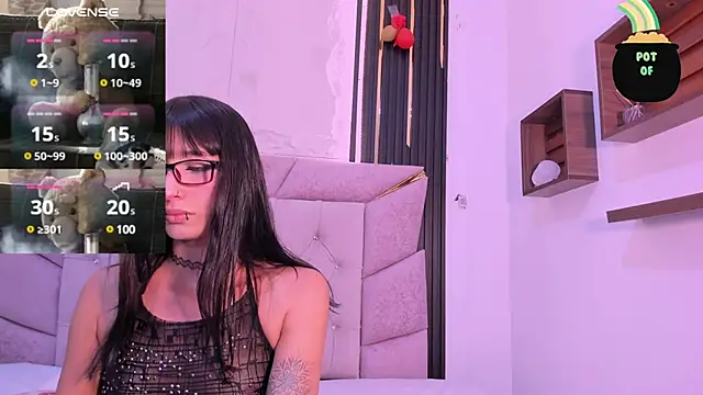Snapshot of laurem-paulette chatting on March 2025 07:22:02 PM laurem-paulette online show from March 2025 07:22:02 PM