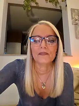 Snapshot of kikkastar chatting on February 2025 08:21:02 PM kikkastar online show from February 2025 08:21:02 PM