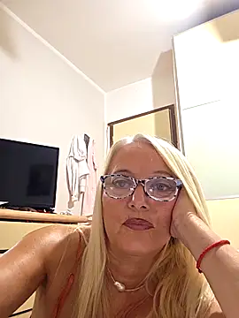 Snapshot of kikkastar chatting on September 2025 07:19:01 AM kikkastar online show from September 2025 07:19:01 AM