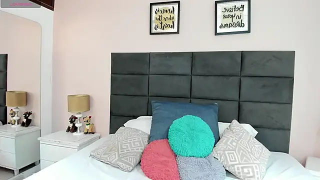 MadisonJenner online show from February 2026 03:32:01 PM