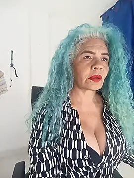 freyadevil333 online show from November 2025 01:17:02 AM