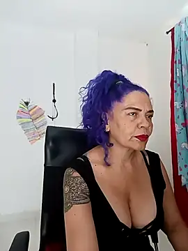 freyadevil333 online show from September 2025 12:56:02 PM