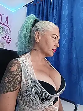 freyadevil333 online show from March 2026 12:18:02 PM