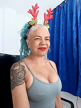 freyadevil333 online show from December 2025 10:25:01 AM