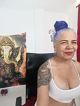 freyadevil333 online show from October 2025 09:37:02 PM