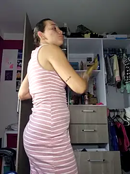 Angela hank2 online show from November 2025 12:27:01 PM