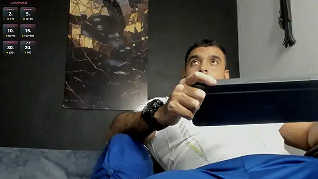 Snapshot of Big_furry_bear13 chatting on July 2026 07:33:02 PM Big furry bear13 online show from July 2026 07:33:02 PM