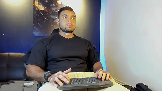 Snapshot of Big_furry_bear13 chatting on July 2026 05:50:01 AM Big furry bear13 online show from July 2026 05:50:01 AM
