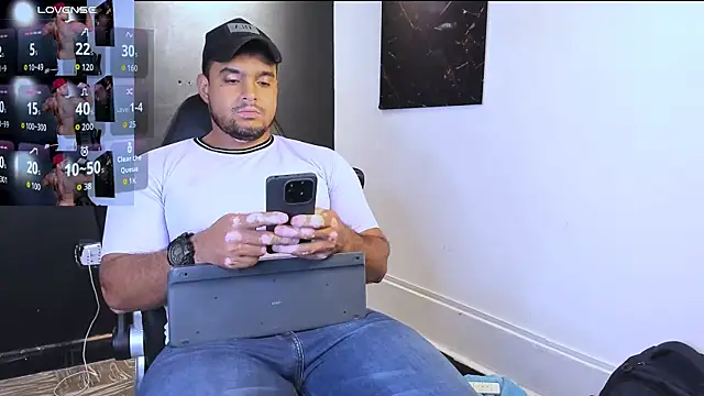 Big furry bear13 online show from April 2026 06:20:01 AM