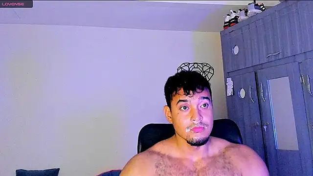Big furry bear13 online show from January 2025 06:14:01 AM