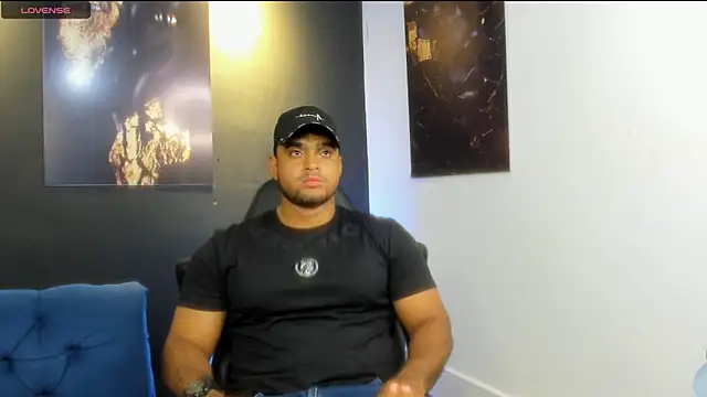 Big furry bear13 online show from November 2025 05:24:02 AM