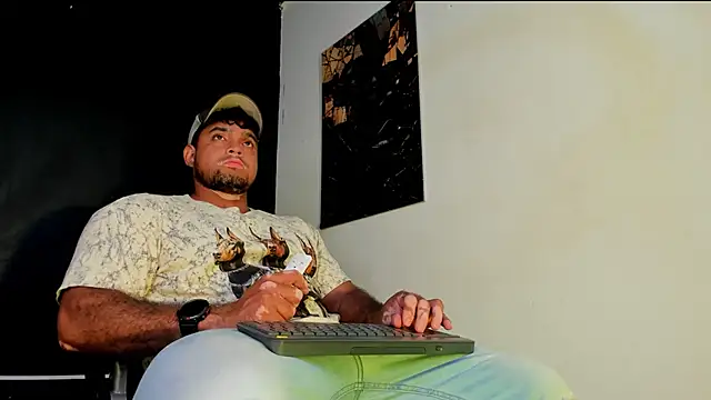 Big furry bear13 online show from March 2026 01:46:02 AM