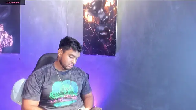 Big furry bear13 online show from September 2025 05:03:01 AM