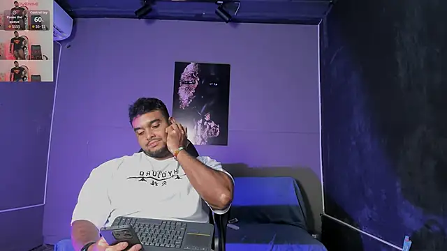 Big furry bear13 online show from April 2026 03:01:01 AM