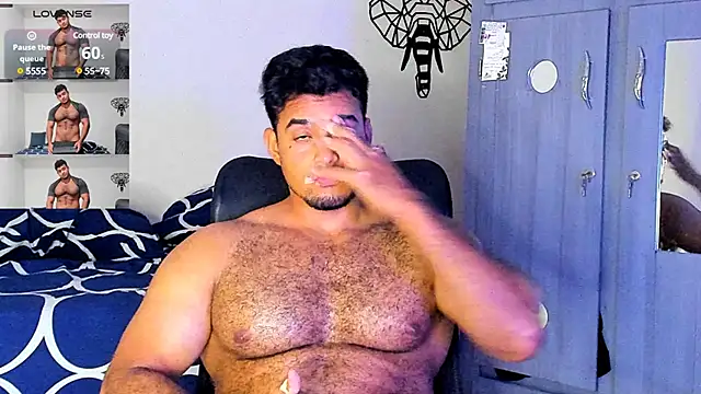 Big furry bear13 online show from March 2025 06:43:01 AM