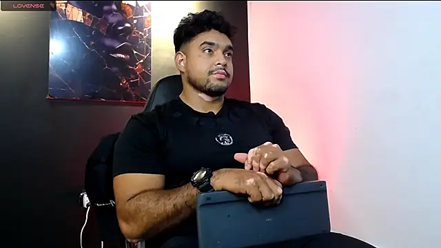 Big furry bear13 online show from January 2026 04:49:02 AM