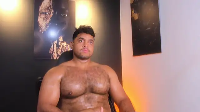 Big furry bear13 online show from November 2025 05:34:01 AM