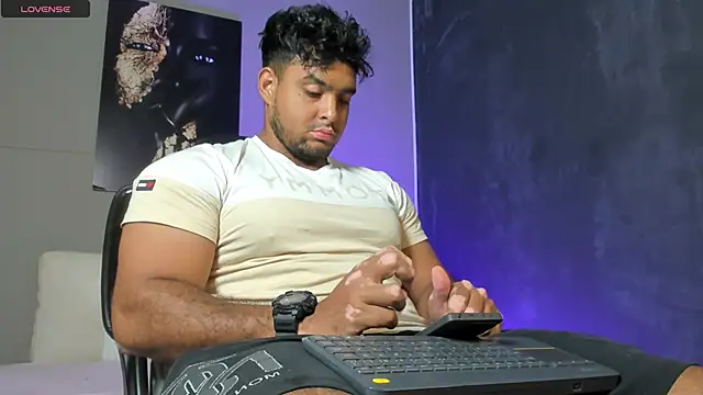 Big furry bear13 online show from March 2026 05:02:02 AM