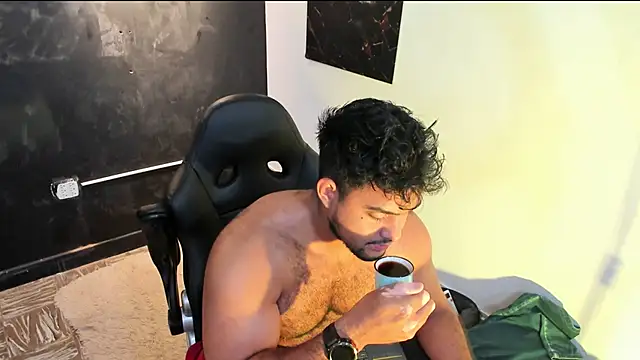 Big furry bear13 online show from February 2026 07:54:02 AM