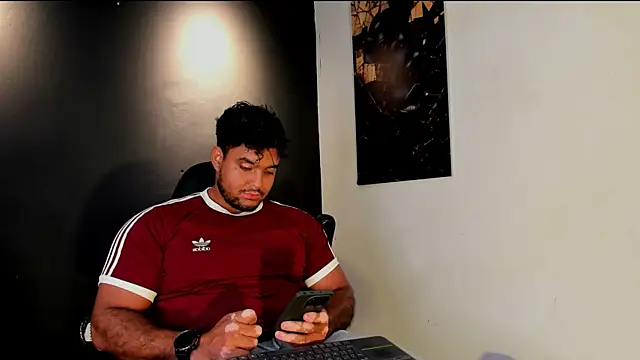 Big furry bear13 online show from March 2026 06:28:02 AM