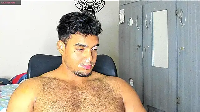 Big furry bear13 online show from January 2025 04:59:01 AM