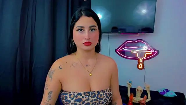 sunshine uwu22 online show from April 2026 06:11:01 PM