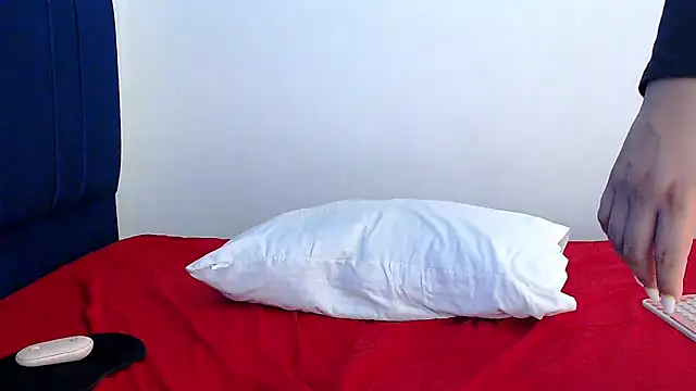 angela santana  online show from March 2025 09:59:02 PM