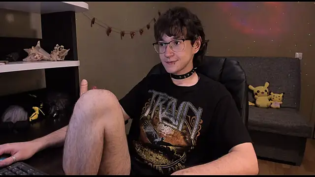 zackstivens online show from February 2025 10:00:01 PM