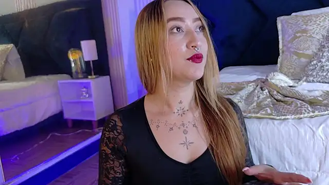 MollyCruz online show from January 2026 05:27:02 PM