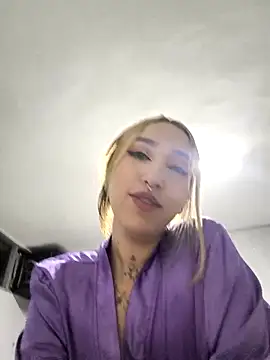 MollyCruz online show from April 2026 12:58:02 AM