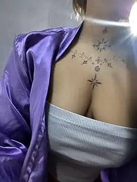 MollyCruz online show from November 2025 10:48:01 AM