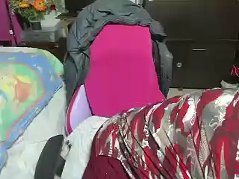 Mrs mommy  online show from October 2025 09:47:01 PM