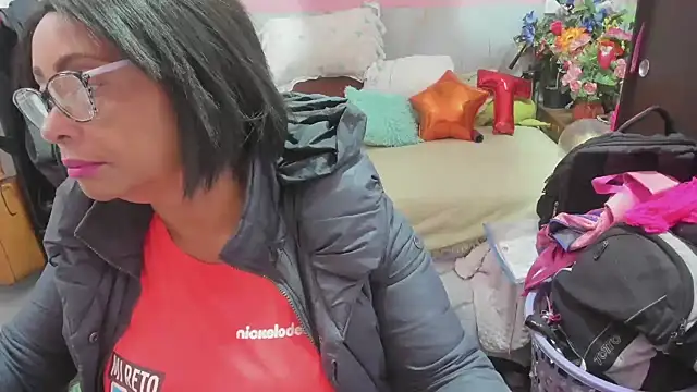 Mrs mommy  online show from May 2026 07:17:01 PM