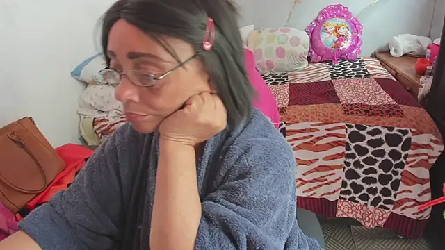 Snapshot of Mrs_mommy_ chatting on January 2026 07:12:01 PM Mrs mommy online show from January 2026 07:12:01 PM