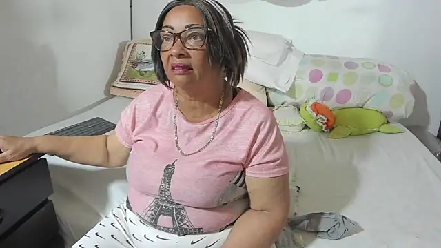 Mrs mommy  online show from September 2025 07:24:02 PM