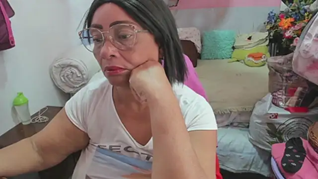 Mrs mommy  online show from March 2026 08:43:01 PM